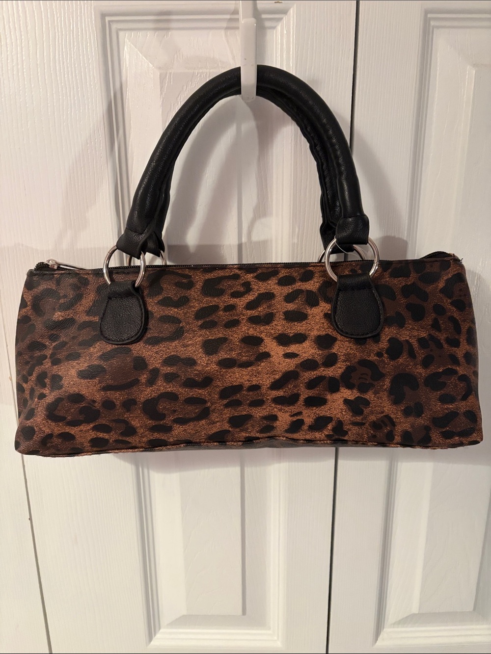 NEW- Leopard Print Wine Bottle Case with Black Handles